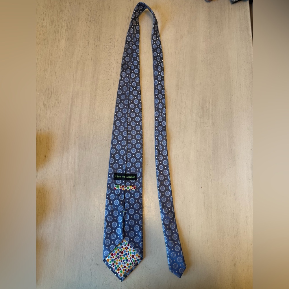 Vintage EUC Sky Blue City of London necktie (prettier in person) - Picture 6 of 8